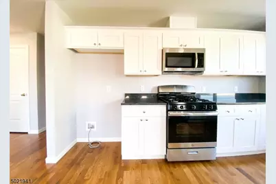 70 N 6th St #2, Newark, NJ 07107 - Photo 9