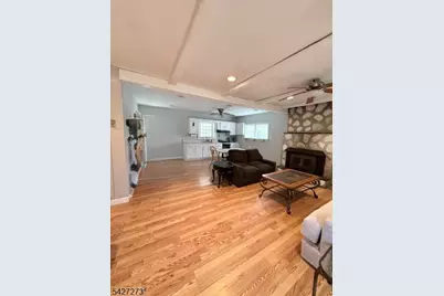 19 Pine Dr, Liberty Township, NJ 07823 - Photo 9