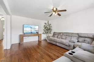 518 Edith Rd, Roxbury Township, NJ 07850 - Photo 7
