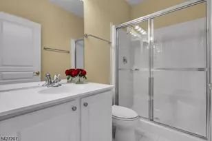 282 Longwood Ln, Franklin Township, NJ 08873 - Photo 21