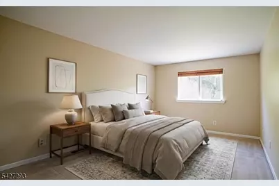 343 Falcon Ridge Way, Hamburg, NJ 07419 - Photo 13
