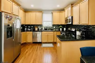 162 Sowers Dr, Mount Olive, NJ 07840 - Photo 3