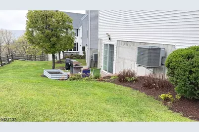 162 Sowers Dr, Mount Olive, NJ 07840 - Photo 27