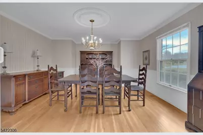 39 Squire Hill Rd, Washington Township, NJ 07853 - Photo 9