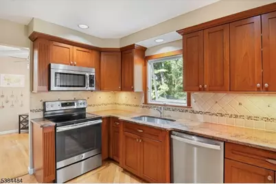 15 Upper High Crest Dr, West Milford, NJ 07480 - Photo 9