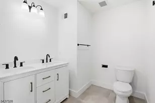 301 Chilton St, Elizabeth, NJ 07208 - Photo 27