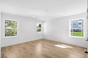 301 Chilton St, Elizabeth, NJ 07208 - Photo 21