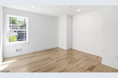 301 Chilton St, Elizabeth, NJ 07208 - Photo 19