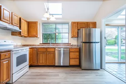1006 Bryan Ct, Mine Hill Twp., NJ 07803 - Photo 3