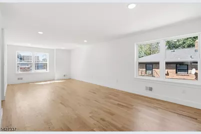 307 Chilton St, Elizabeth, NJ 07208 - Photo 13