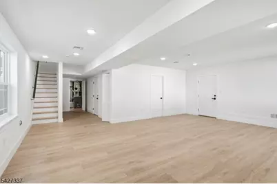 307 Chilton St, Elizabeth, NJ 07208 - Photo 9