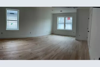 307 Chilton St, Elizabeth, NJ 07208 - Photo 9