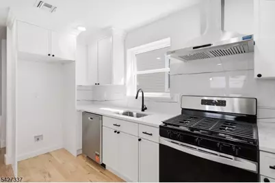 307 Chilton St, Elizabeth, NJ 07208 - Photo 17