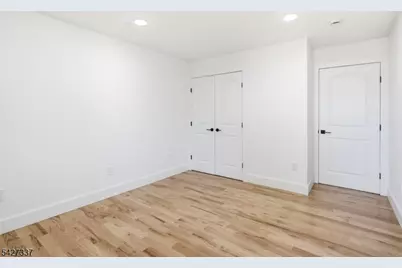307 Chilton St, Elizabeth, NJ 07208 - Photo 21