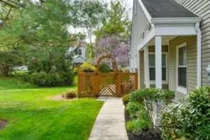 208 Reed Ln, Bedminster Township, NJ 07921 - Photo 3