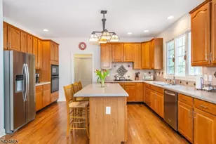 32 Independence Dr, Bernards Township, NJ 07920 - Photo 13