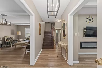 15 Putnam Pl, Clifton, NJ 07011 - Photo 3