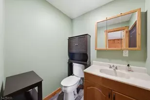 105 Maxim Dr, Hopatcong, NJ 07843 - Photo 27