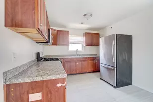 5658 Kent St, Newark, NJ 07108 - Photo 9