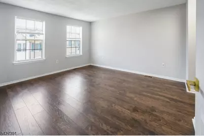 166 Sapphire Ln, Franklin Township, NJ 08823 - Photo 19