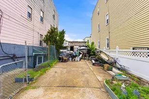 8-10 Horatio St, Newark, NJ 07105 - Photo 39