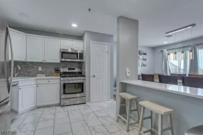 48 Buchanon Ct, West Orange Township, NJ 07052 - Photo 11