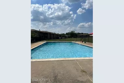 405 Cynthia Ct, South Brunswick Township, NJ 08540 - Photo 11