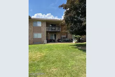405 Cynthia Ct, South Brunswick Township, NJ 08540 - Photo 9