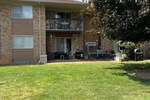 405 Cynthia Ct, South Brunswick Township, NJ 08540 - Photo 9