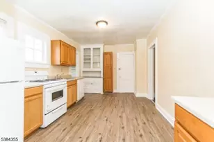 60 Wildwood Ave, Montclair, NJ 07043 - Photo 9