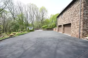 43 Lisa Ct, North Haledon, NJ 07508 - Photo 25