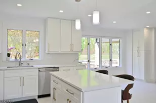 43 Lisa Ct, North Haledon, NJ 07508 - Photo 9
