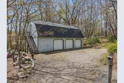 44 Big Spring Rd, Tewksbury Township, NJ 07830 - Photo 45