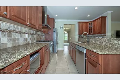14 De Hart Ct, Wayne Twp., NJ 07470 - Photo 13