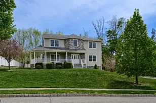 14 Dehart Ct, Wayne Twp., NJ 07470 - Photo 1
