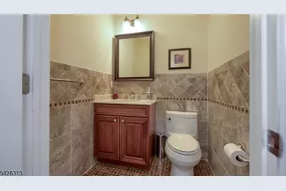 14 De Hart Ct, Wayne Twp., NJ 07470 - Photo 17