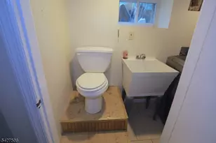 20 Woodland Ave, Nutley, NJ 07110 - Photo 35