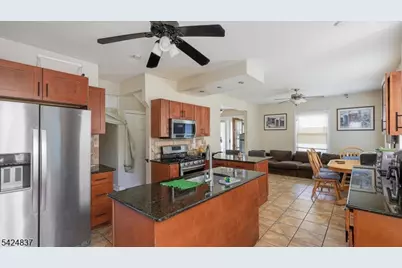 260 S Washington Ave, Dunellen, NJ 08812 - Photo 11