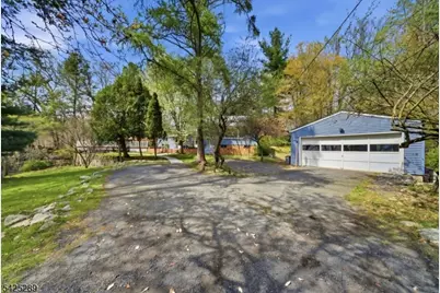 11 Deane Rd, Hopatcong, NJ 07843 - Photo 9