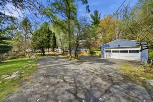 11 Deane Rd, Hopatcong, NJ 07843 - Photo 9