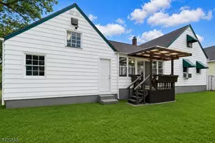 717 Galvin Ave, Roselle, NJ 07203 - Photo 25