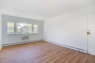 365 Bloomfield Ave, Verona, NJ 07044 - Photo 11