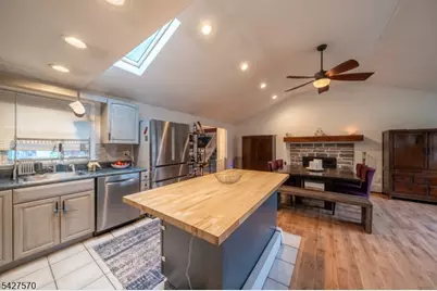 44 Venetian Dr, Jefferson Township, NJ 07849 - Photo 11