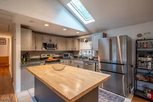 44 Venetian Dr, Jefferson Township, NJ 07849 - Photo 7
