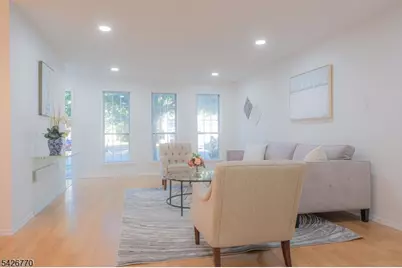 8 Amethyst Way #8, Franklin Township, NJ 08823 - Photo 3
