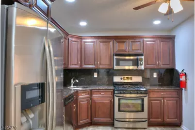 8 Amethyst Way #8, Franklin Township, NJ 08823 - Photo 15