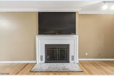 555 Riverside Dr, Elizabeth, NJ 07208 - Photo 27