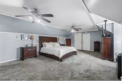 555 Riverside Dr, Elizabeth, NJ 07208 - Photo 15