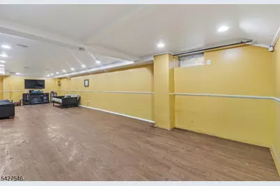 555 Riverside Dr, Elizabeth, NJ 07208 - Photo 23