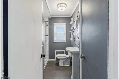 555 Riverside Dr, Elizabeth, NJ 07208 - Photo 33